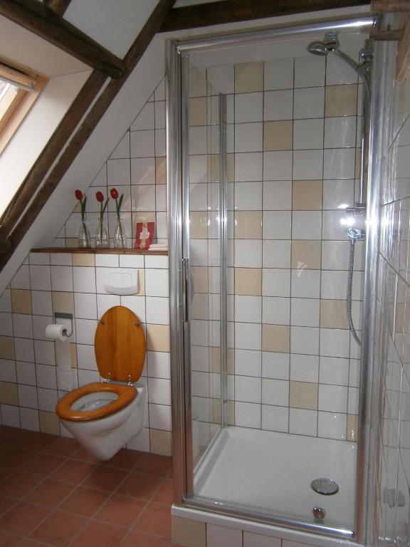 B&B 1874 Sleen Bilik gambar